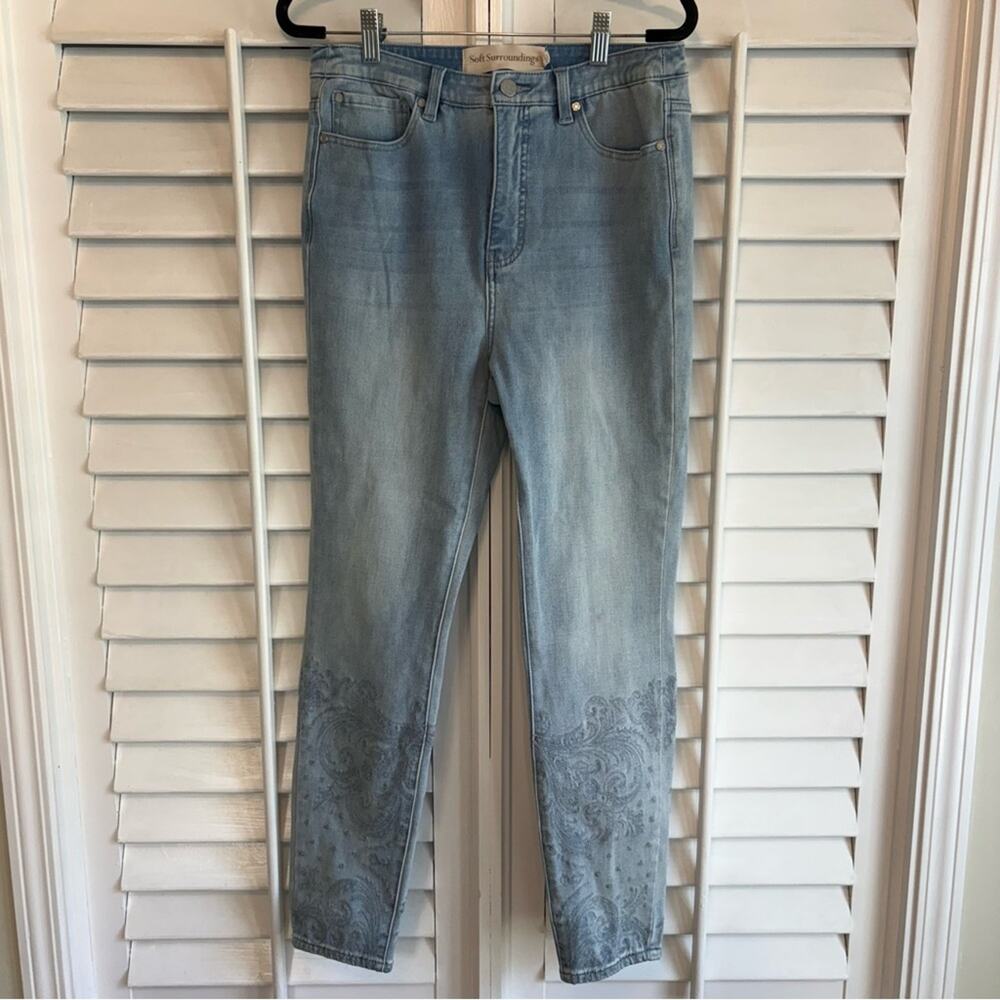 Soft Surroundings Embroidered Hem‎ Jeans Size 10